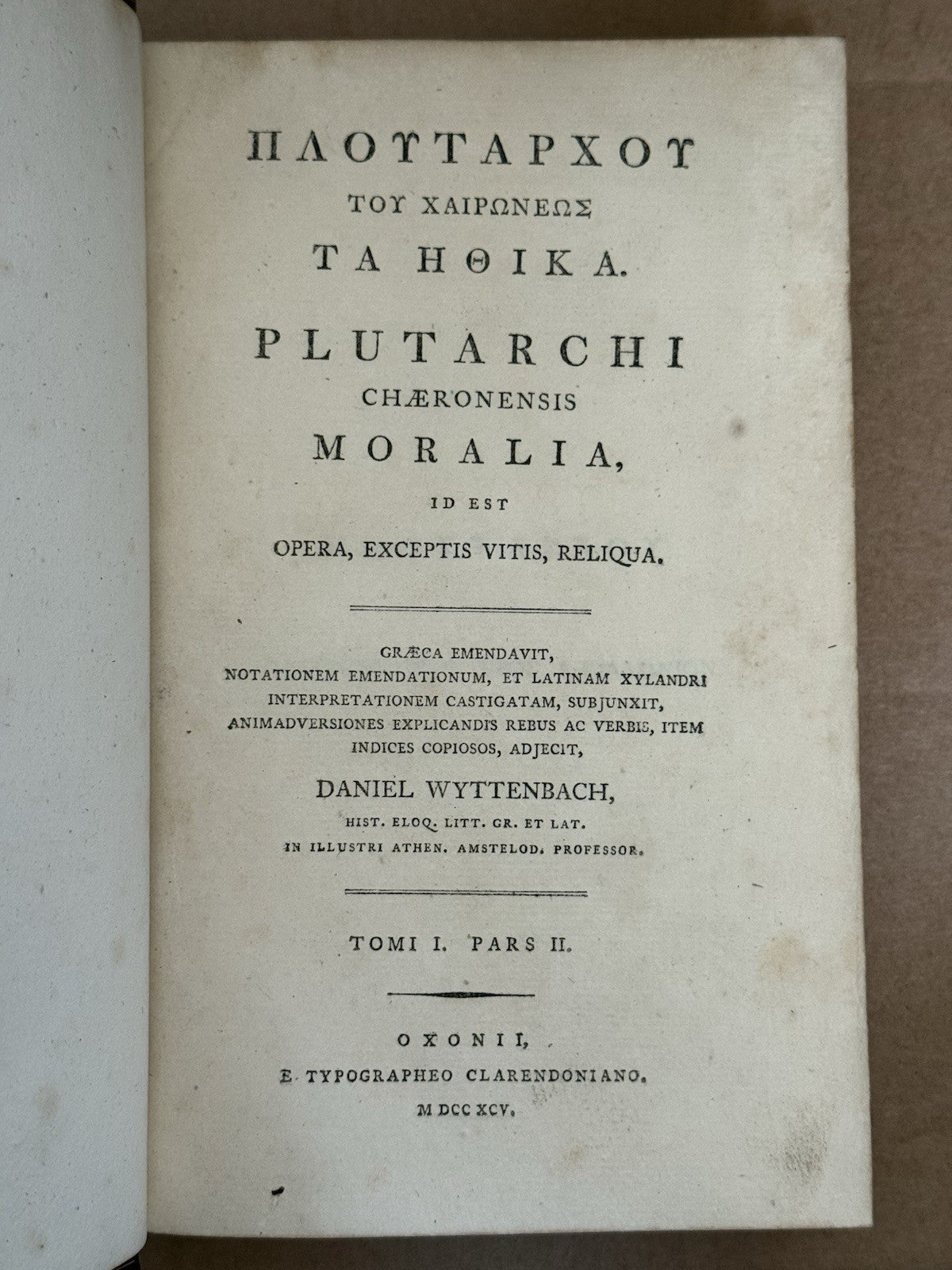 Plutarch's Moralia 1795-1800 Clarendon Press