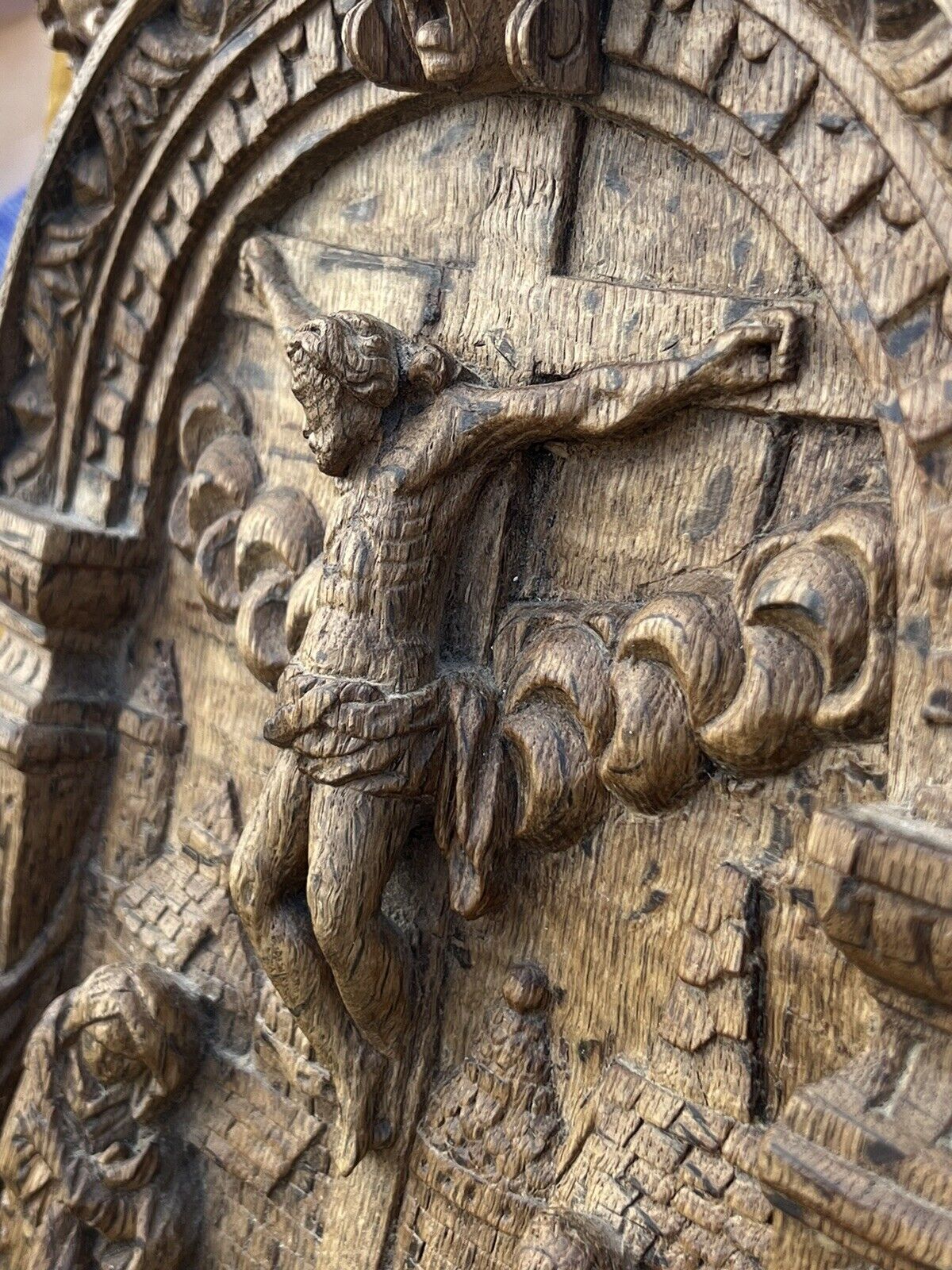 The Crucifixion of Christ c.1580-1600 Flemish Carved Oak Panel